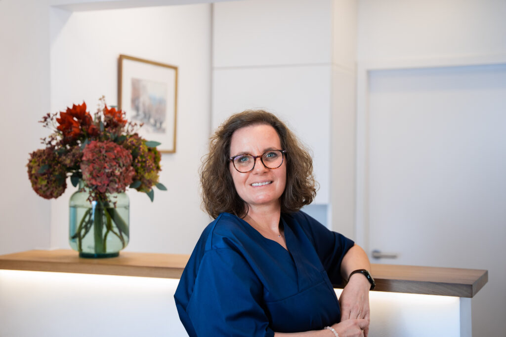 Alexandra Friedl in der Zahnarztpraxis Dr. Galster